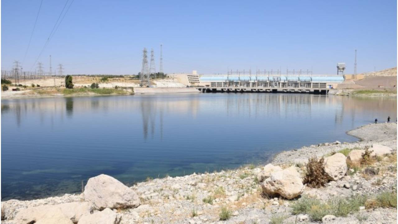 SDG: Geçiş hükümeti güçleri Tişrîn çevresini bombaladı