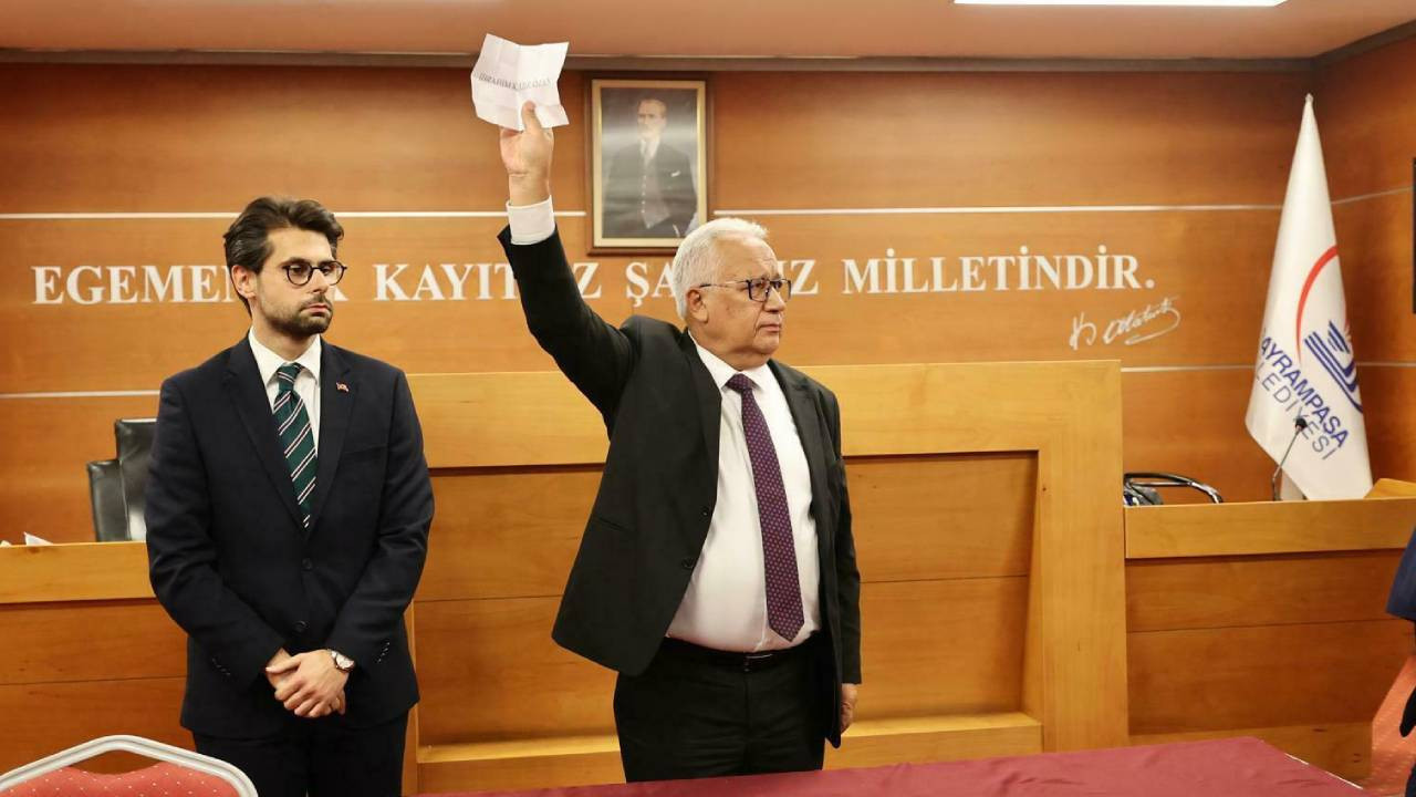 İdare Mahkemesi, Bayrampaşa Belediye Başkan Vekilliği seçimine "yürütmeyi durdurma" kararı verdi