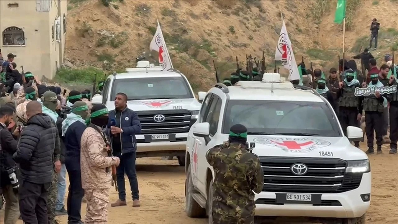 Gazze'de ikinci aşama: Hamas ve İsrail cenazeleri teslim etti