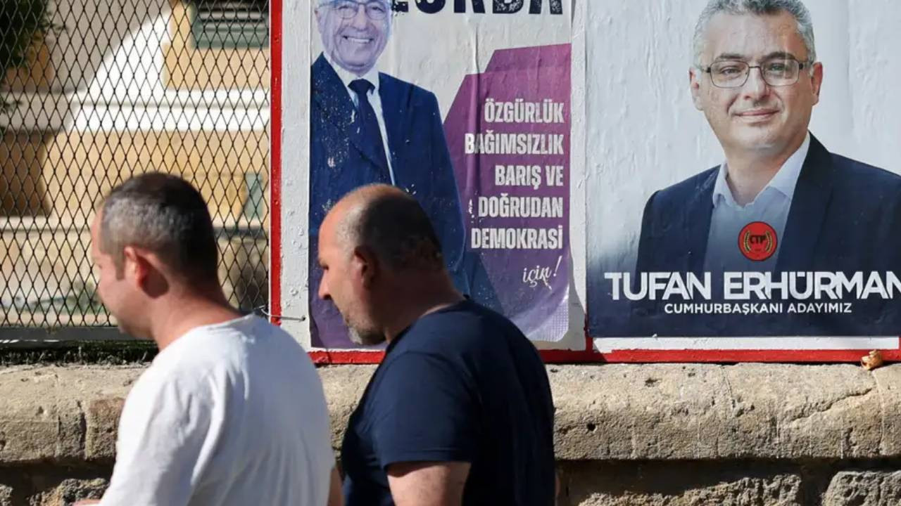 Kuzey Kıbrıs sandık başında: Ankara destekli Tatar iki devletli çözümden yana