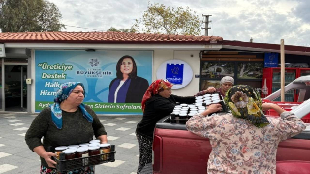 AKP'li Çerçioğlu kadın üreticilerin ürünlerini toplattı