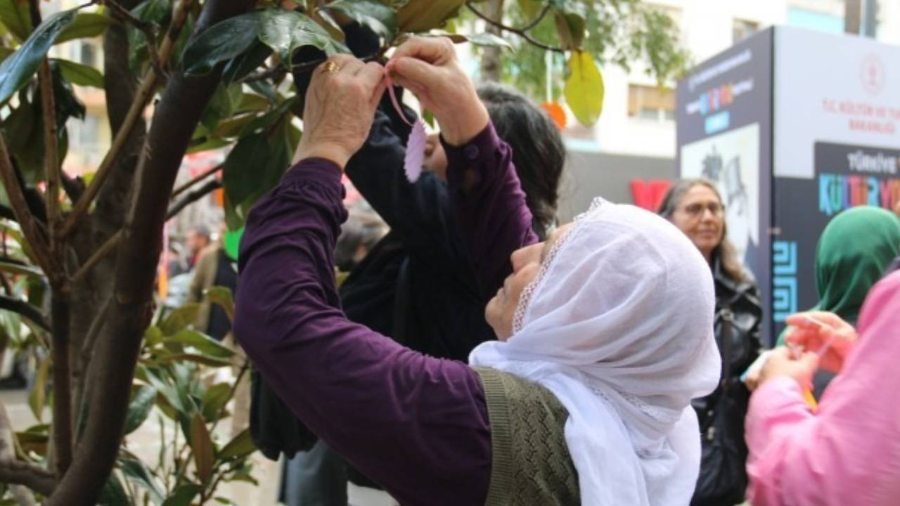 Kadınlardan 'barış ağacı' etkinliği: Devlet somut adımlar atmalı