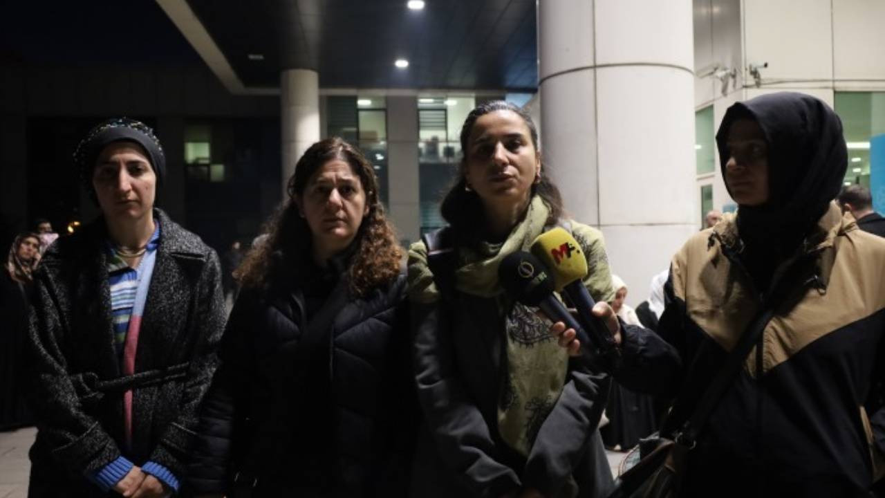 Yaşamını yitiren Necla Özmen için hastane önünde açıklama