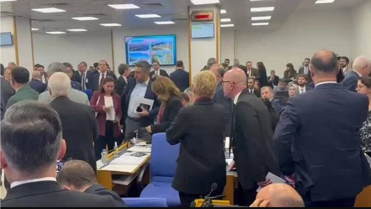 Bütçe görüşmelerinde Akın Gürlek gerginliği