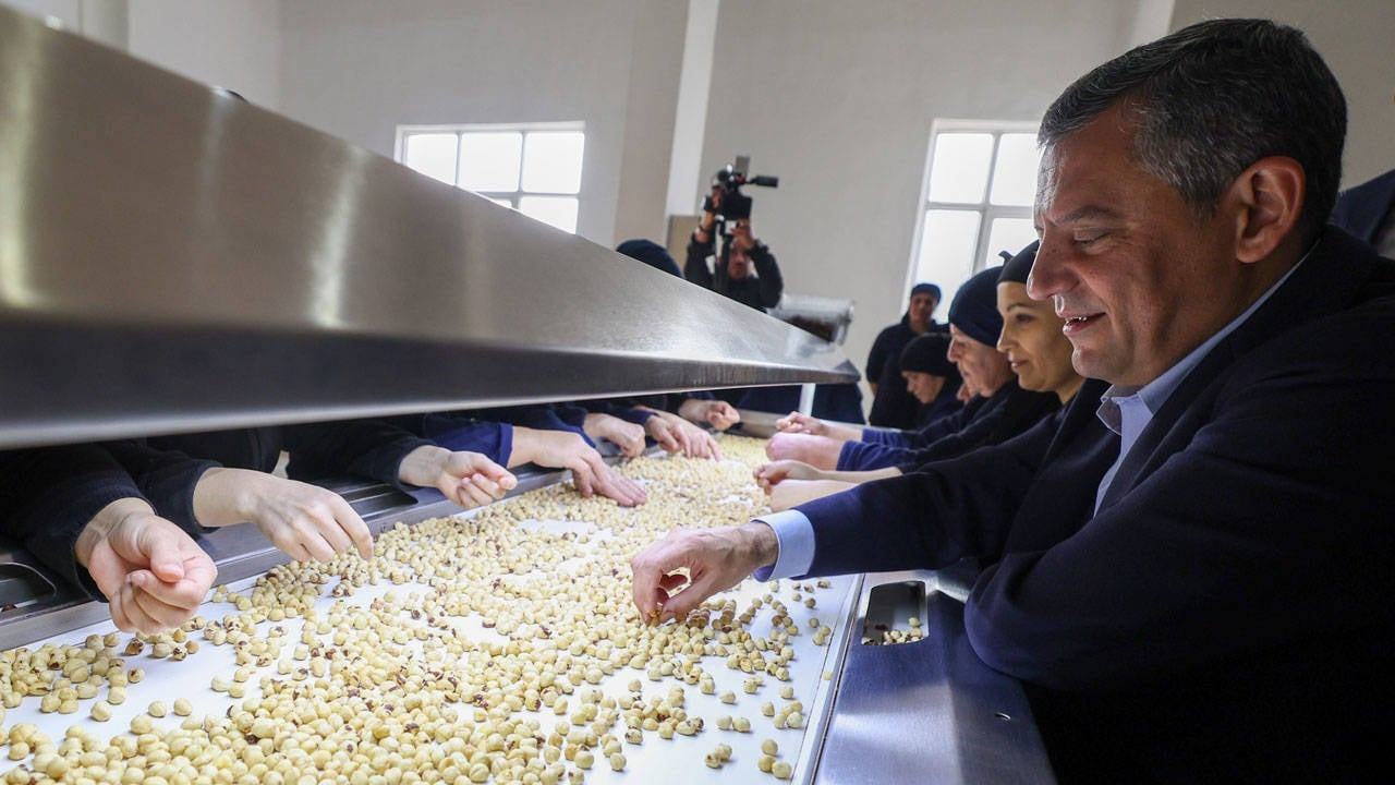 Özgür Özel'den Ferrero'ya tepki: Türkiye'ye artistlik yapıyor