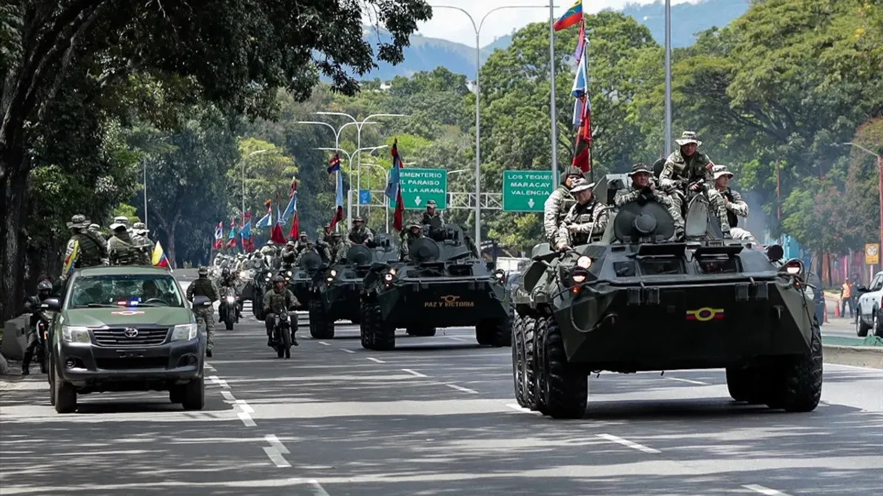 ABD ile gerilim: Venezuela seferberlik ilan etti