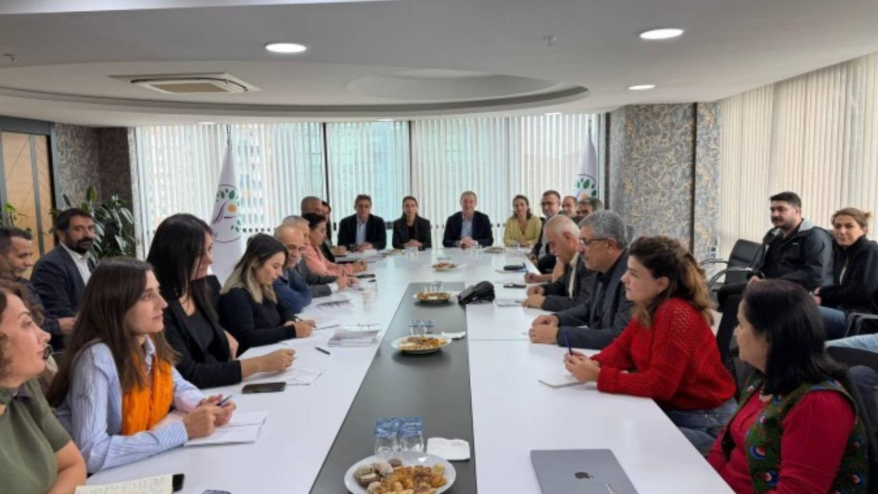 Hatimoğulları ve Bakırhan, Demokratik Yerel Yönetimler Kuruluyla bir araya geldi