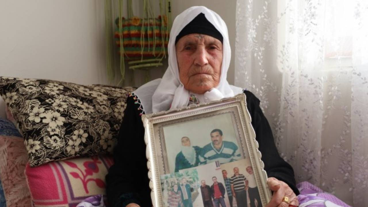 92 yaşındaki mahpus annesi: Ölmeden oğlumu görebilecek miyim?