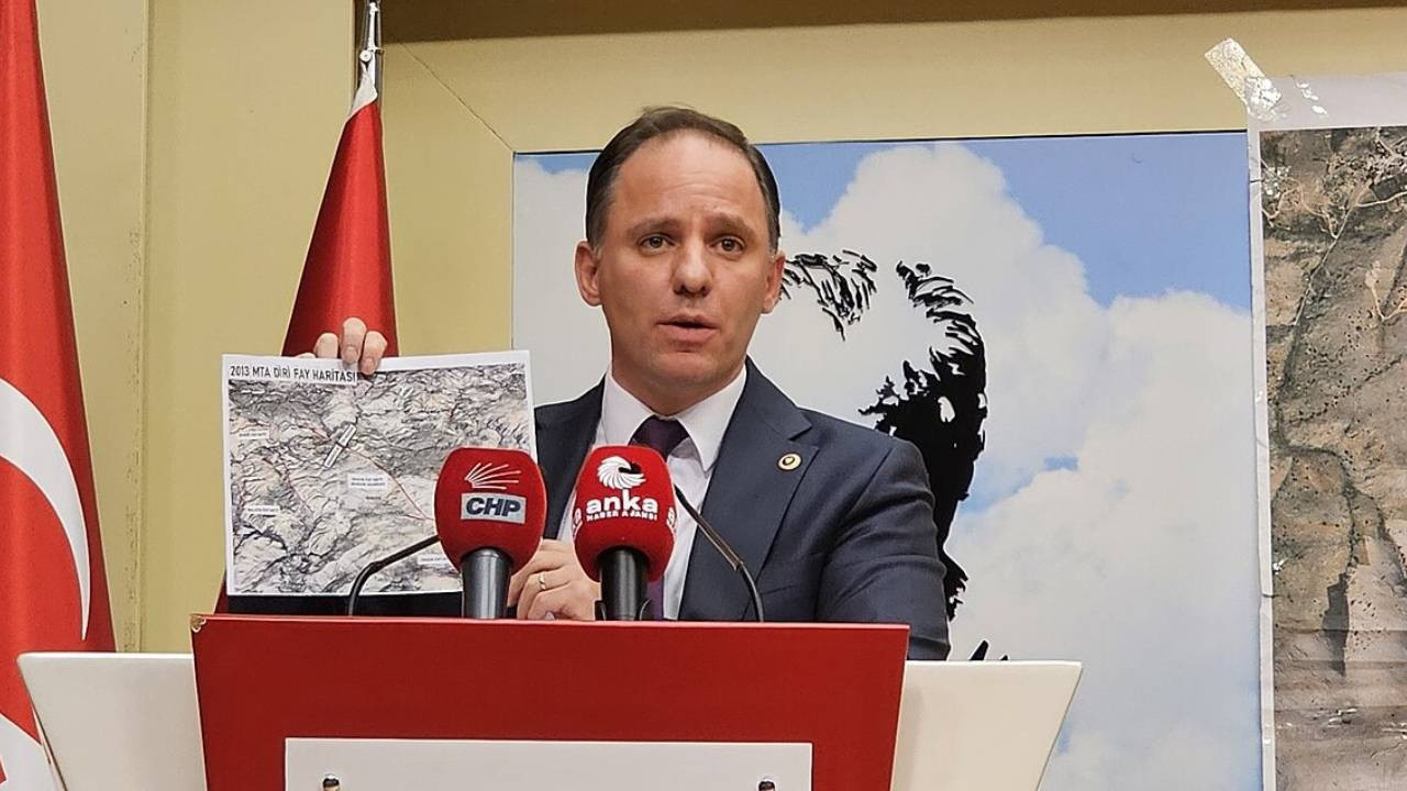 CHP'li Yavuzyılmaz belgeleri paylaştı, savcılığı göreve çağırdı