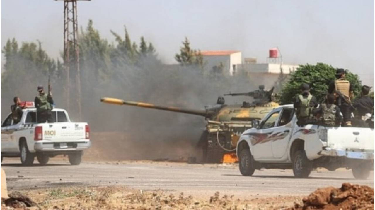 Süveyda’nın batısı ağır silahlarla bombalanıyor