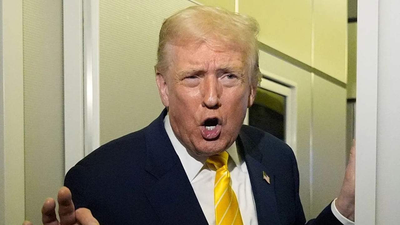 Trump'tan Epstein dosyalarını soran kadın gazeteciye: Sessiz ol domuzcuk