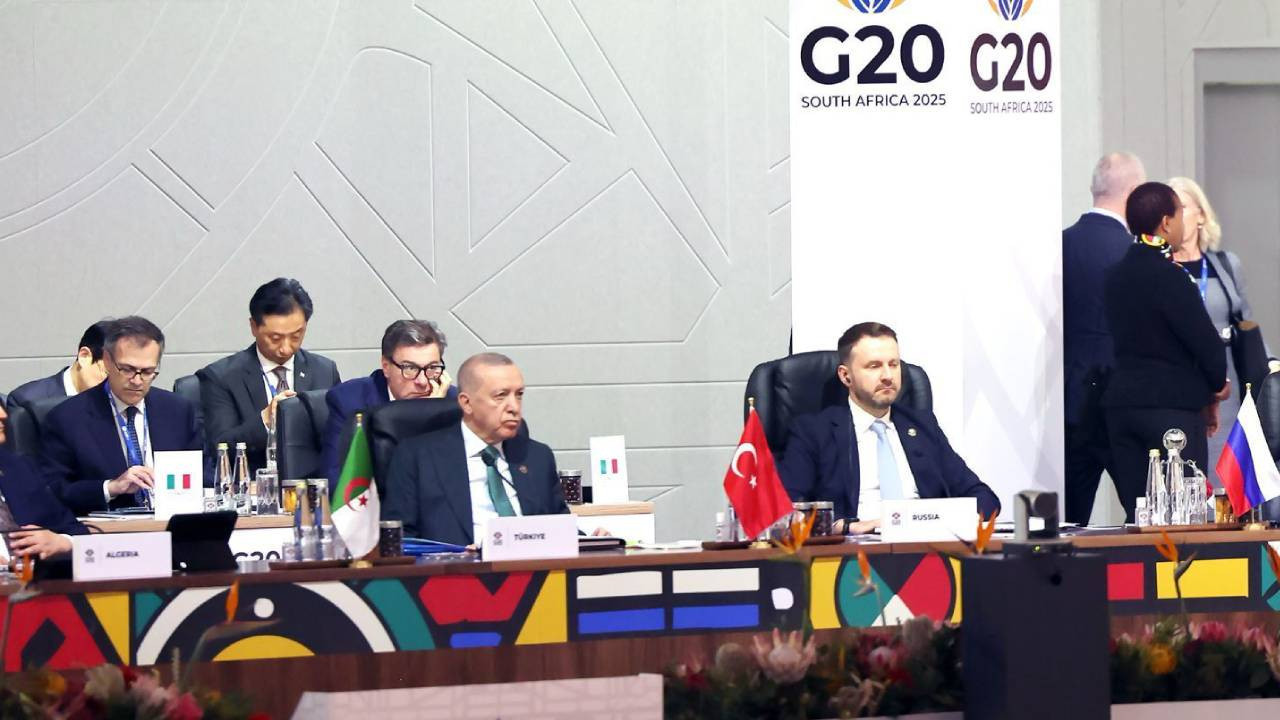 Erdoğan, Meloni ve Macron ile görüştü