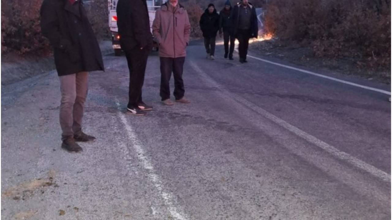 Maden ve kum ocağına karşı nöbete geçtiler