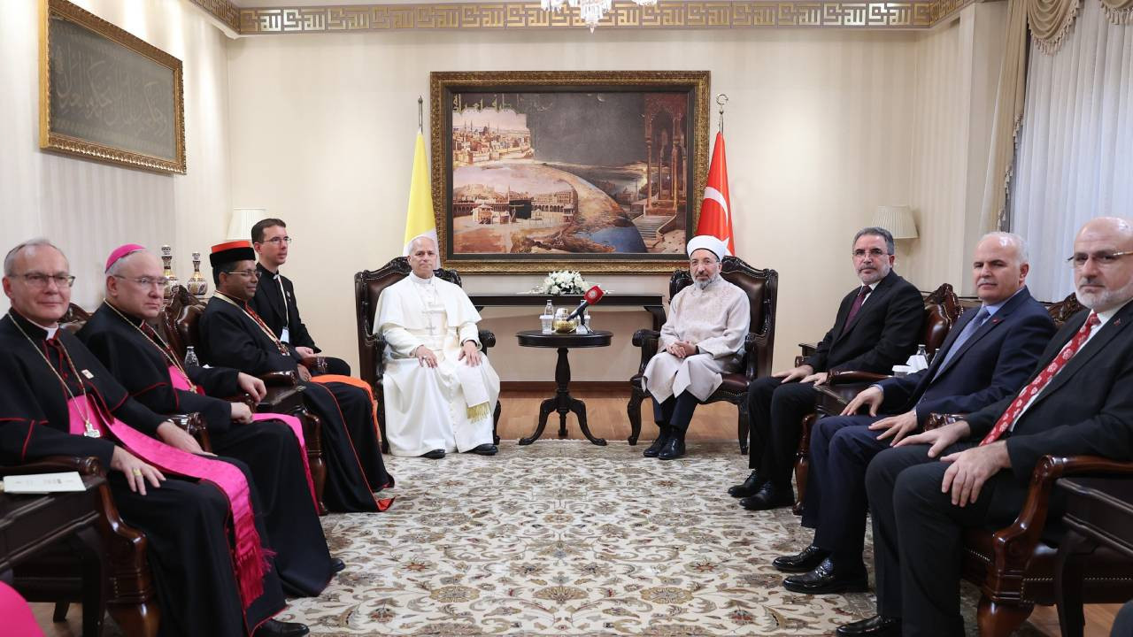 Diyanetin bütçesi 8 bakanlığı geride bıraktı