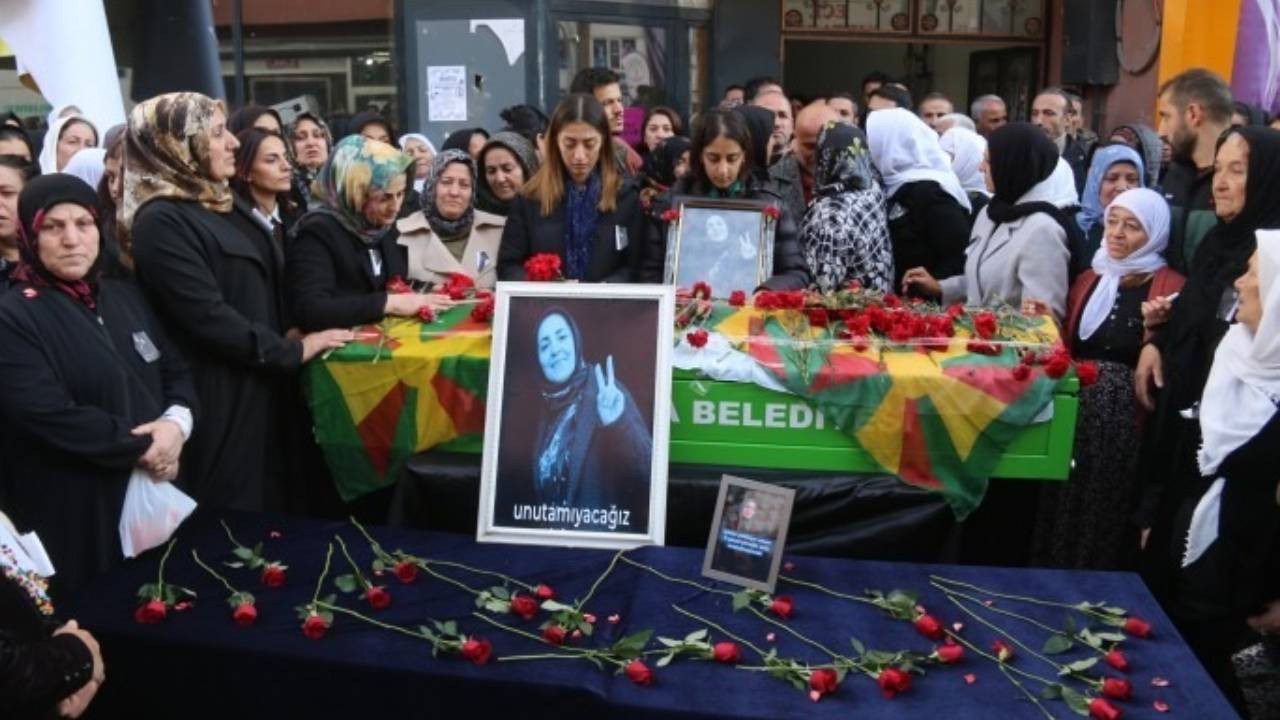 Barış Annesi Aliye Timur son yolculuğuna uğurlandı