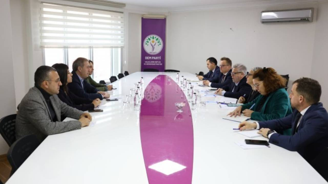 AP Türkiye Raportörü, Bakırhan ile görüştü; Gündem süreç