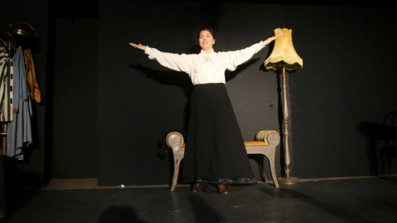 Ankara Ekin Tiyatrosu “Rosa Luxemburg” ile Ege ve Anadolu turnesinde