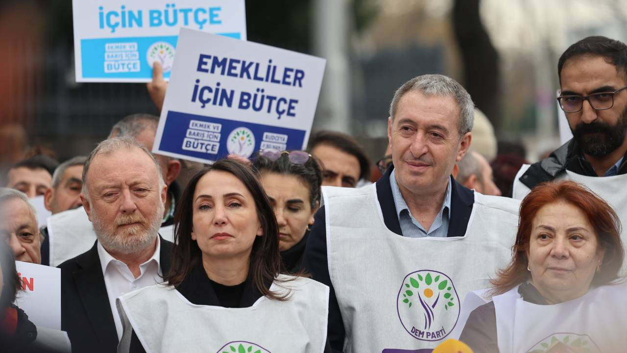 Ekmek ve Barış İçin Bütçe yürüyüşü Ankara'da son buldu... DEM Parti: Bu bütçeye 'hayır' diyeceğiz