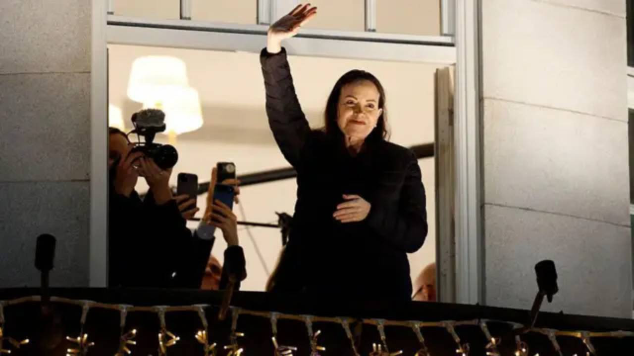 Nobel Barış Ödülü sahibi Machado, ülkeden çıkmak için peruk takıp kılık değiştirdi