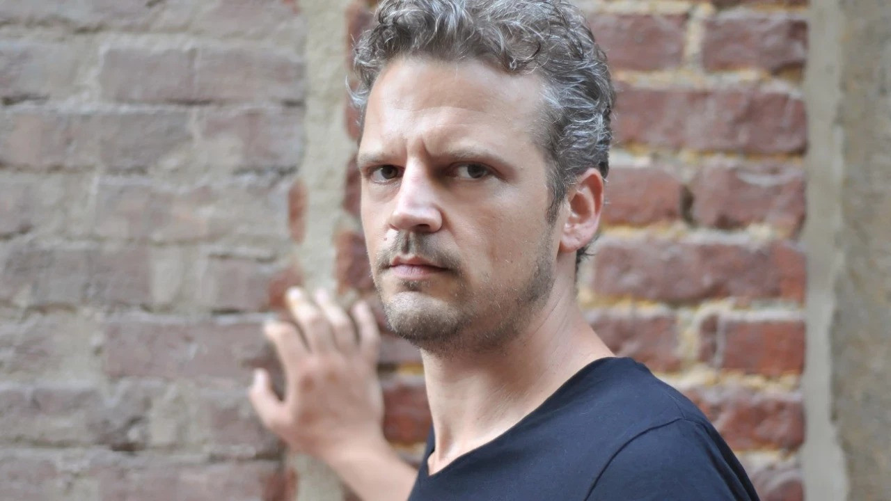 Ödüllü yönetmen Seren Yüce silahlı saldırıya uğradı