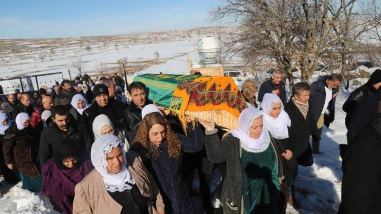 Barış Annesi Hediye Duman son yolculuğuna uğurlandı