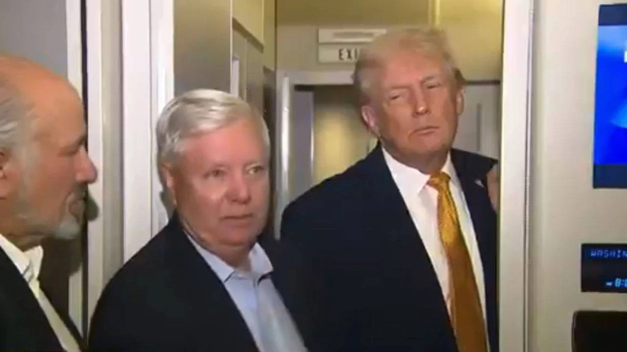 ABD'li Senatör Graham: Maduro şimdi Türkiye'de olabilirdi