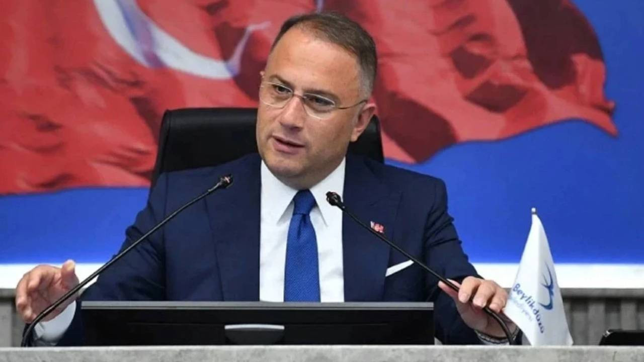 Mehmet Murat Çalık yeniden hastaneye kaldırıldı