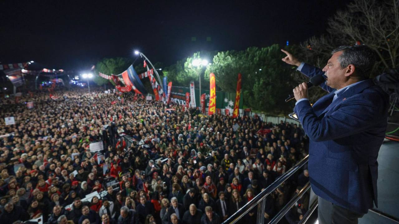 Özgür Özel: Emekliye zam yapılana kadar Meclis'i terk etmiyoruz