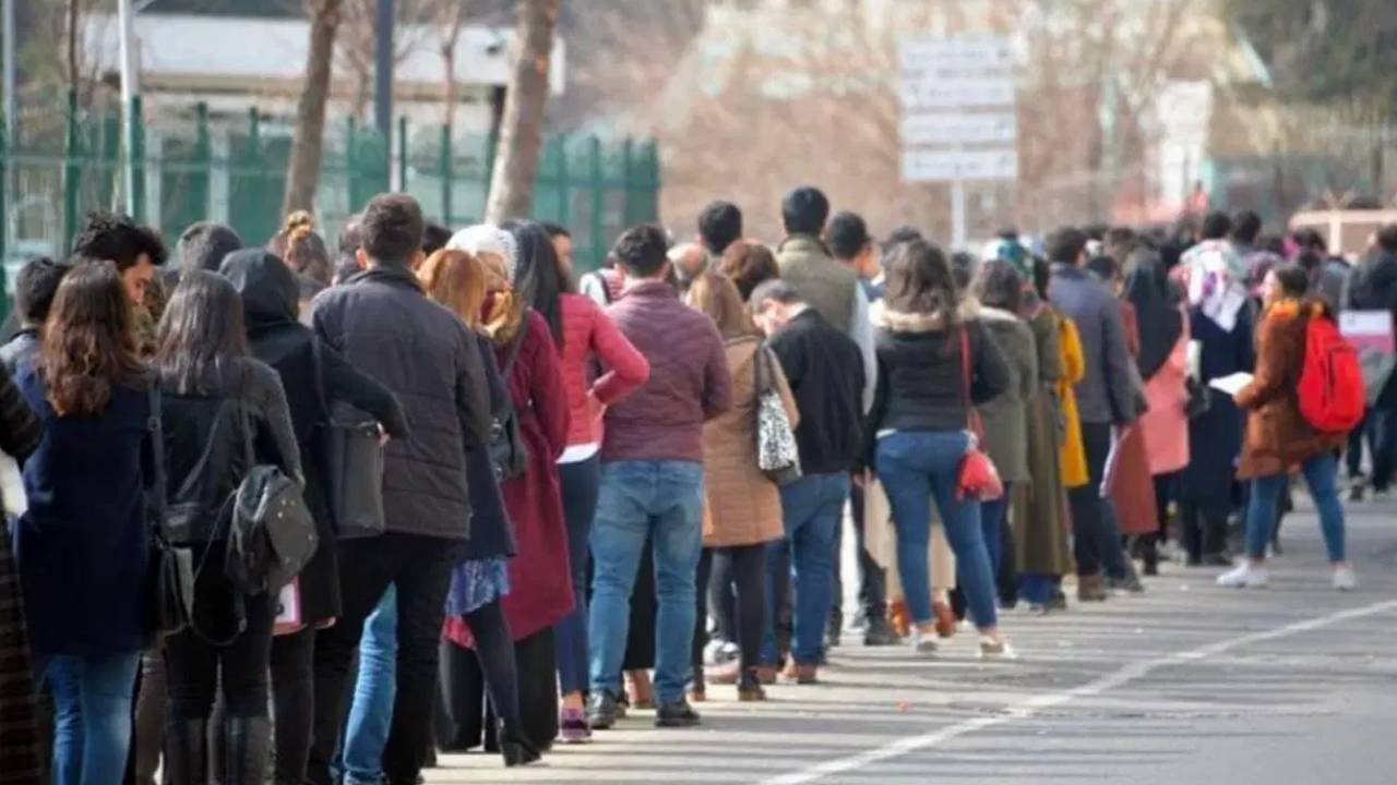 DİSK-AR: İşsizlik Sigortası Fonu işveren yağma fonuna dönüştü