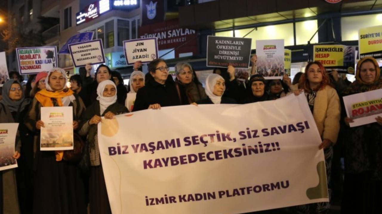 İzmir'de kadınlar Halep için yürüdü; Kadınların özgürlük talebi bombalarla susturulamaz