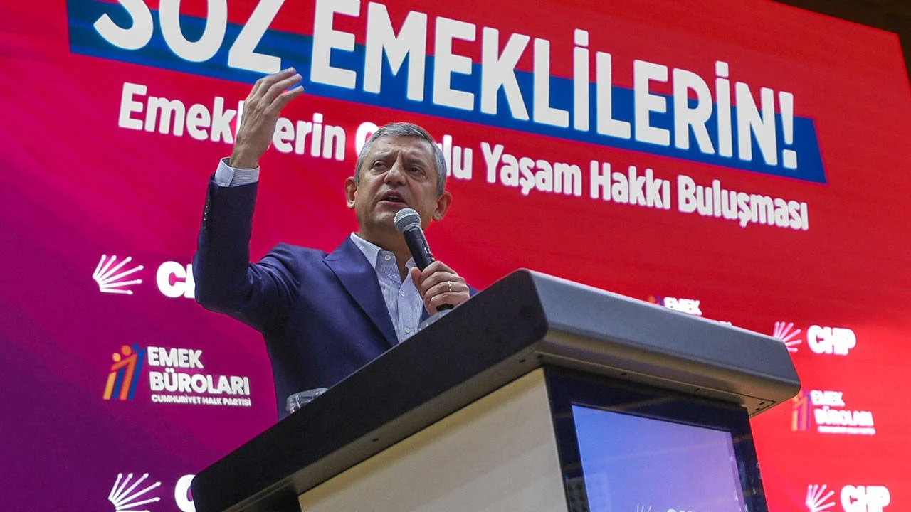 Özgür Özel: Emekli AKP'den zam değil, sandık istiyor