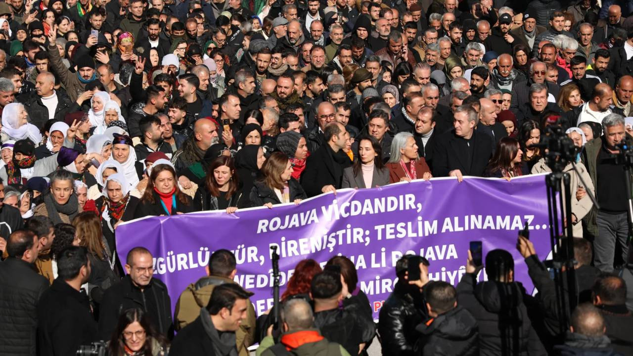DEM Parti ve DBP Eş Genel Başkanları Rojava'ya gidiyor