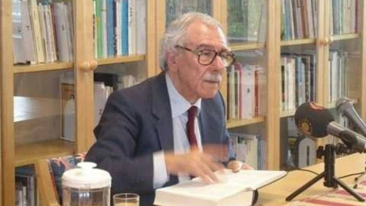 Kürt dilbilimci Mehmet Emin Bozarslan hayatını kaybetti