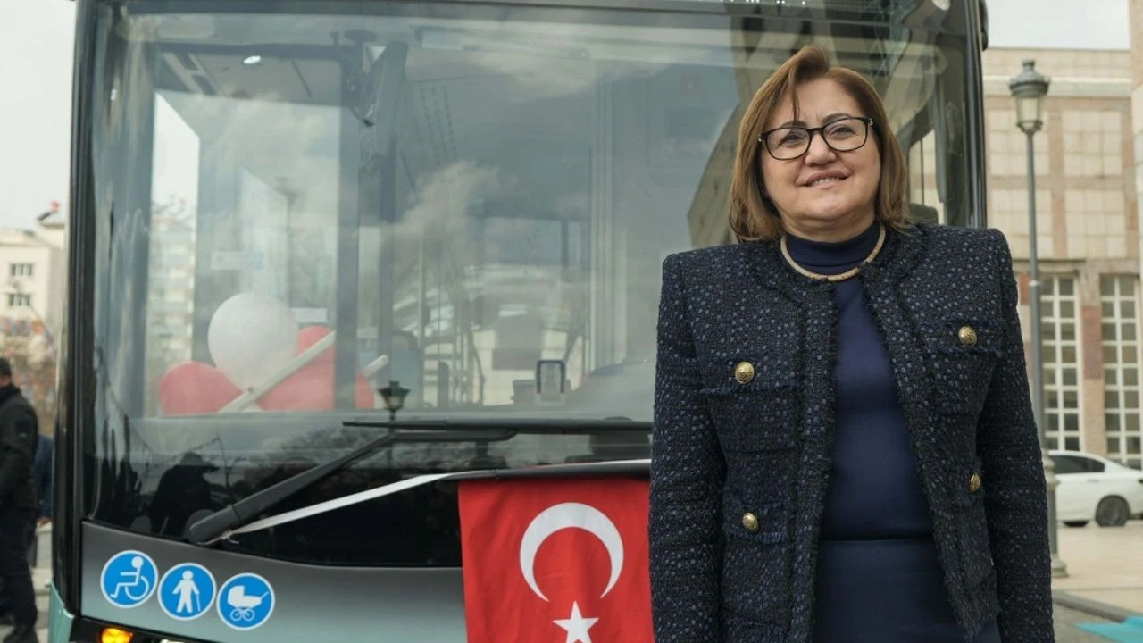 AKP'li Antep Büyükşehir Belediyesi Halep'e 5 otobüs hibe edecek