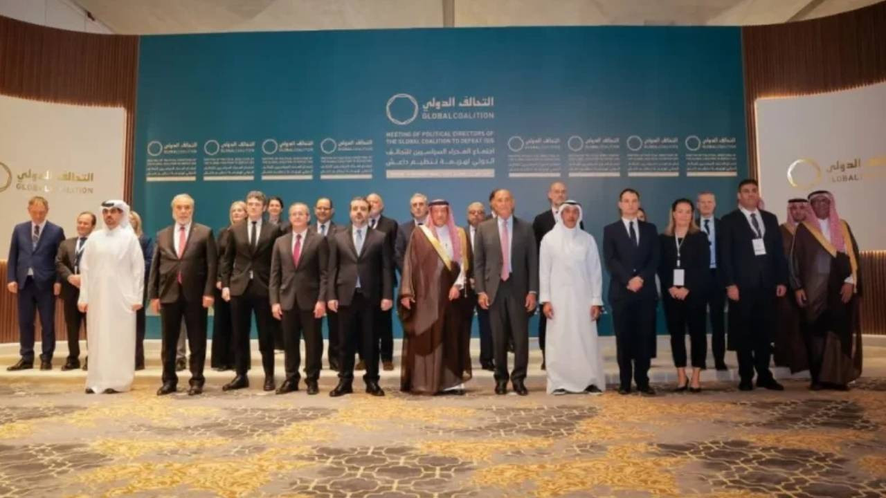 IŞİD’le Mücadele Koalisyonu Riyad’da toplandı; SDG'nin fedarkarlığı takidire şayan