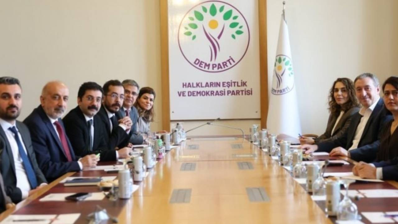 Diyarbakır Kent Koruma ve Dayanışma Platformu Meclis’te partilerle görüştü