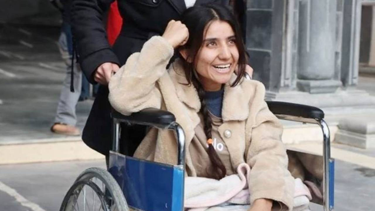 Kobani'ye yönelik saldırıda bacaklarını kaybetti