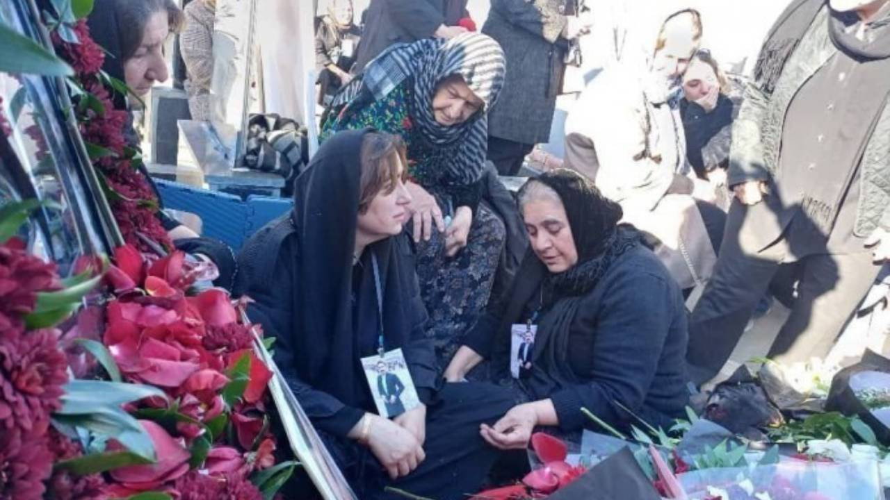 İran'da 40'ıncı gün anmalarına protestolar damga vurdu