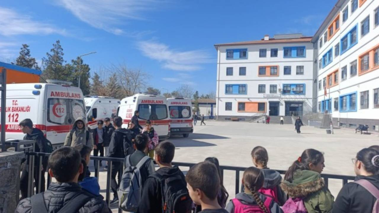 Diyarbakır’da ortaokulda civa şüphesi: Çok sayıda öğrenci zehirlendi