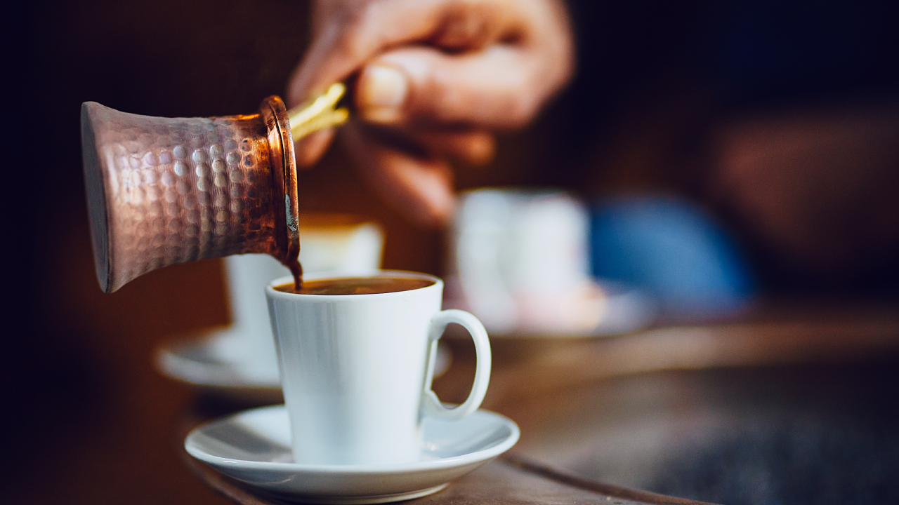 Türk Kahvesine Bir Tutam Mutlaka Ekleyin! Mideyi Rahatlatıyor, Etkisi Şaşırtıyor