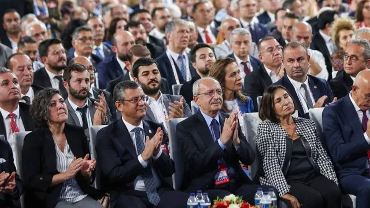 CHP’nin kurultay davası ertelendi: Dosyanın 'Aziz İhsan Aktaş' dosyasıyla birleştirilmesi istendi