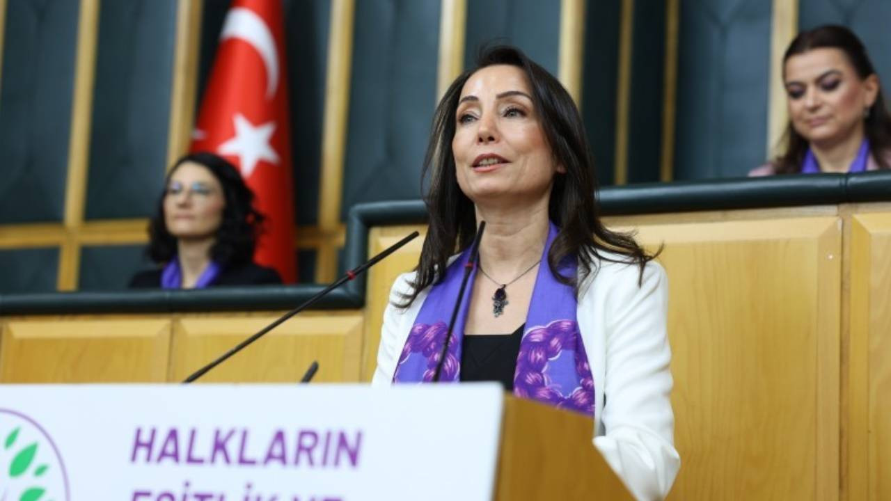 Hatimoğulları 8 Mart öncesi 'DEM Parti kadın grubunda' konuşuyor