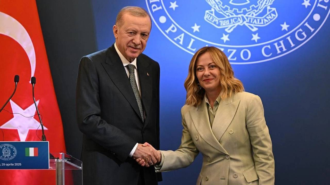 Erdoğan ve Meloni bölgesel gerilimi görüştü