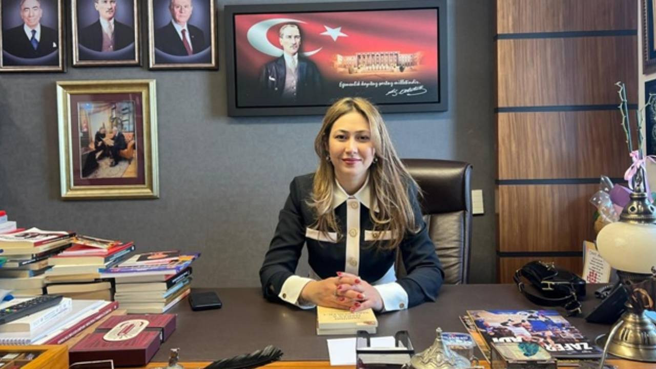 MHP'den 18 yaş altına dövme ve piercing yapanlara 'kasten yaralama' teklifi