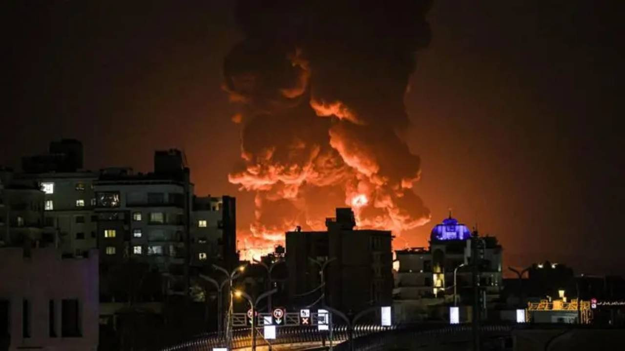 Savaşın 9'uncu günü: Tahran’da petrol tesislerine, Beyrut’ta otele saldırı
