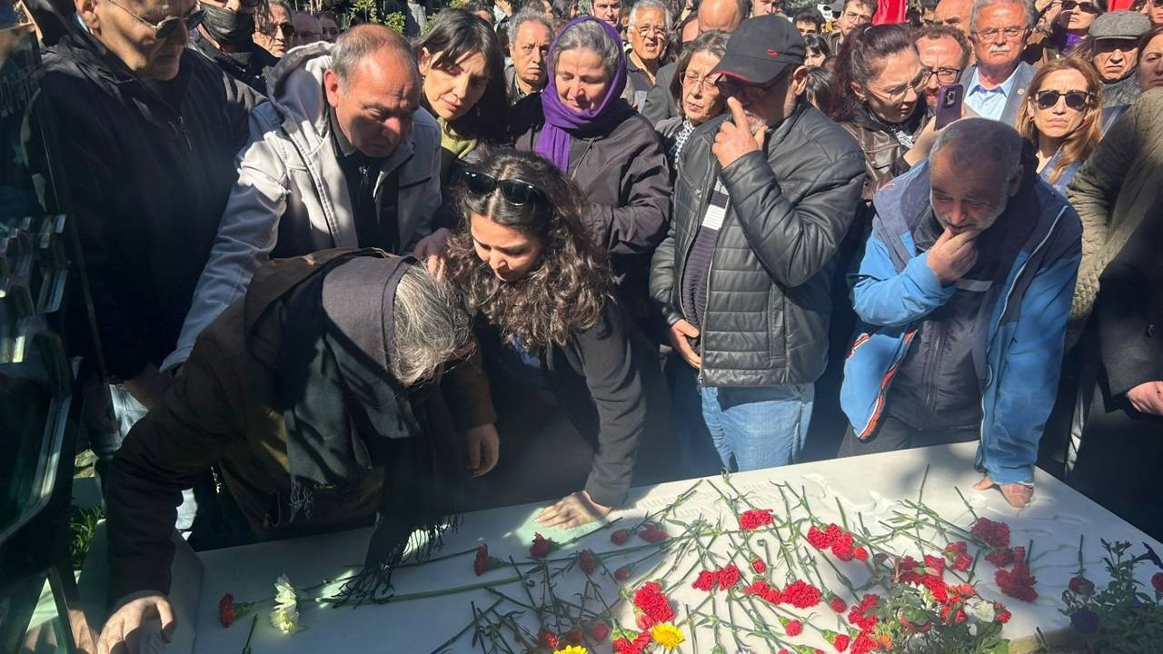 Berkin Elvan katledilişinin 12. yılında mezarı başında anıldı