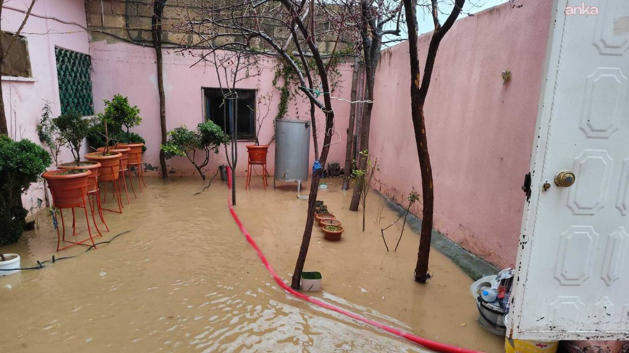 Mardin ve Diyarbakır’da sağanak sele yol açtı