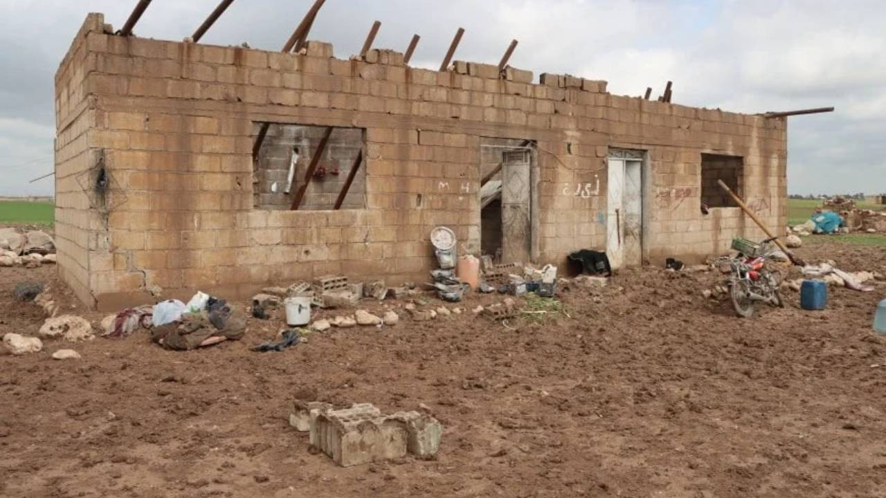 Kamışlo'da bir bebek, Efrin'de bir çocuk öldü