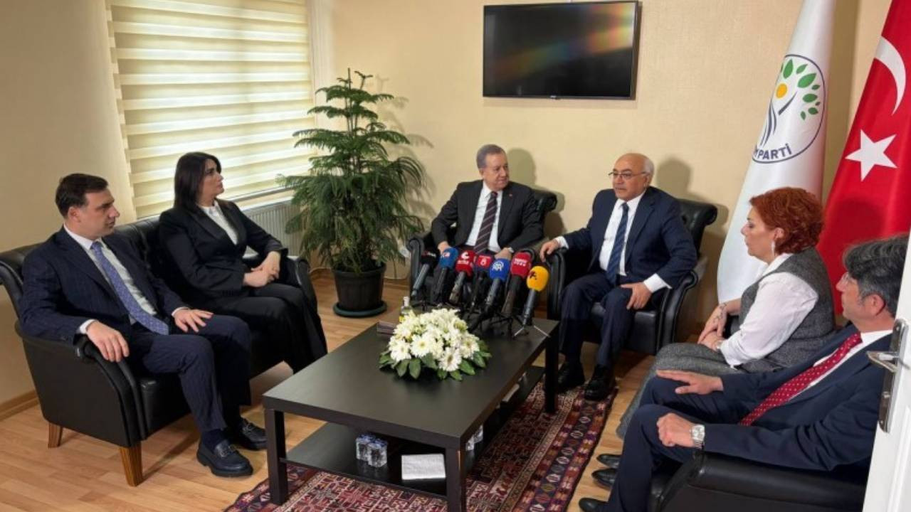 DEM Parti, MHP ve Gelecek Partisi ile bayramlaştı; Süreç konuşuldu