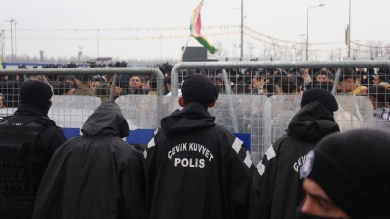 İstanbul Newrozu'nda gözaltına alınan 26 kişiden 25'i serbest bırakıldı